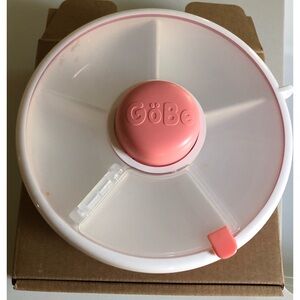 New GöBe  Coral Pink and White Snack Spinner.l